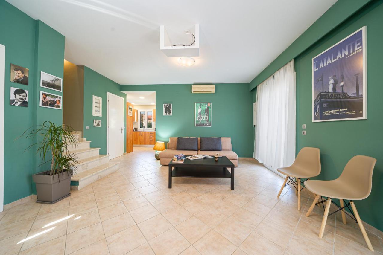 Cinema Themed House In Argostoli Villa ภายนอก รูปภาพ