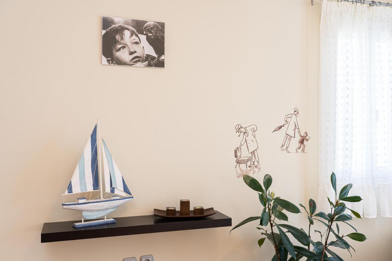 Cinema Themed House In Argostoli Villa ภายนอก รูปภาพ